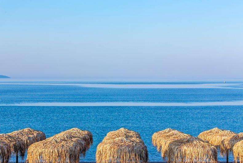 Citysea Fusion, Elegant Gem Minutes From The Beach Kalamáta Buitenkant foto